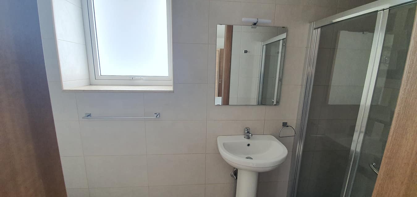 FOR RENT – 3-BEDROOM APARTMENT IN FGURA