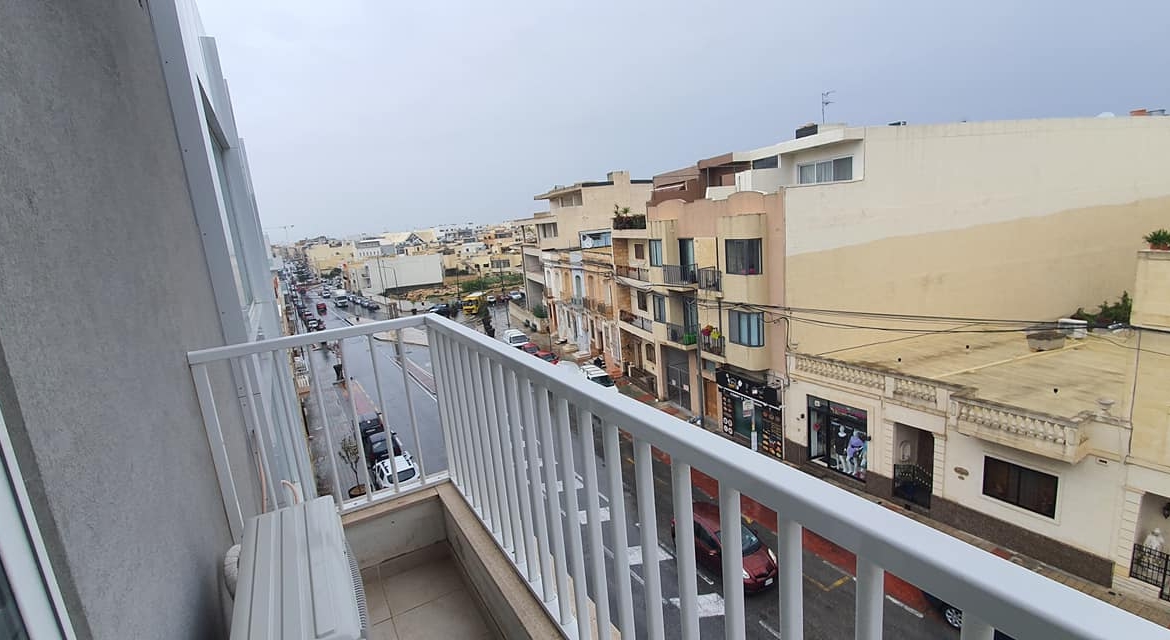 FOR RENT – 3-BEDROOM APARTMENT IN FGURA